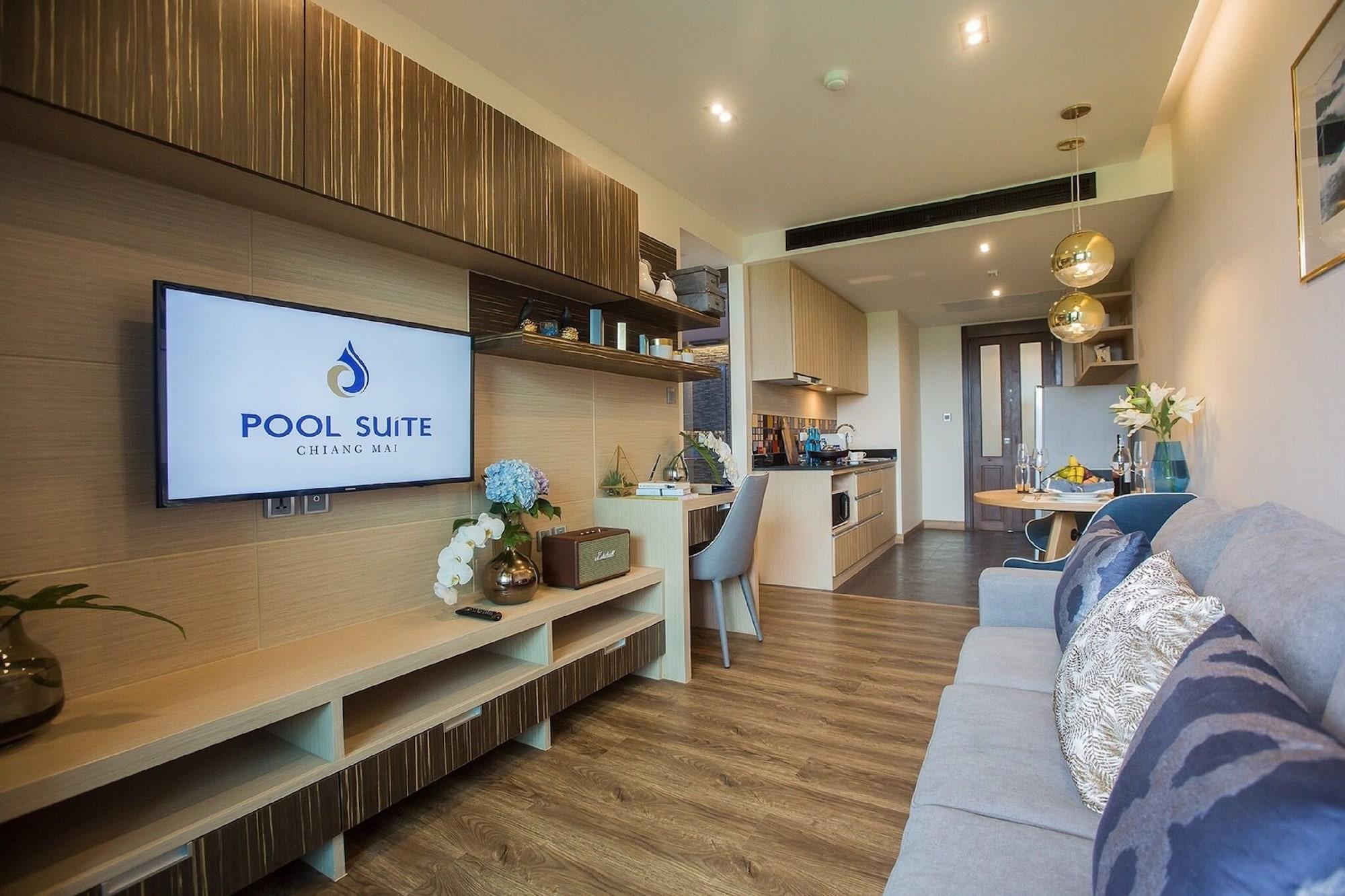 Pool Hotel 4*