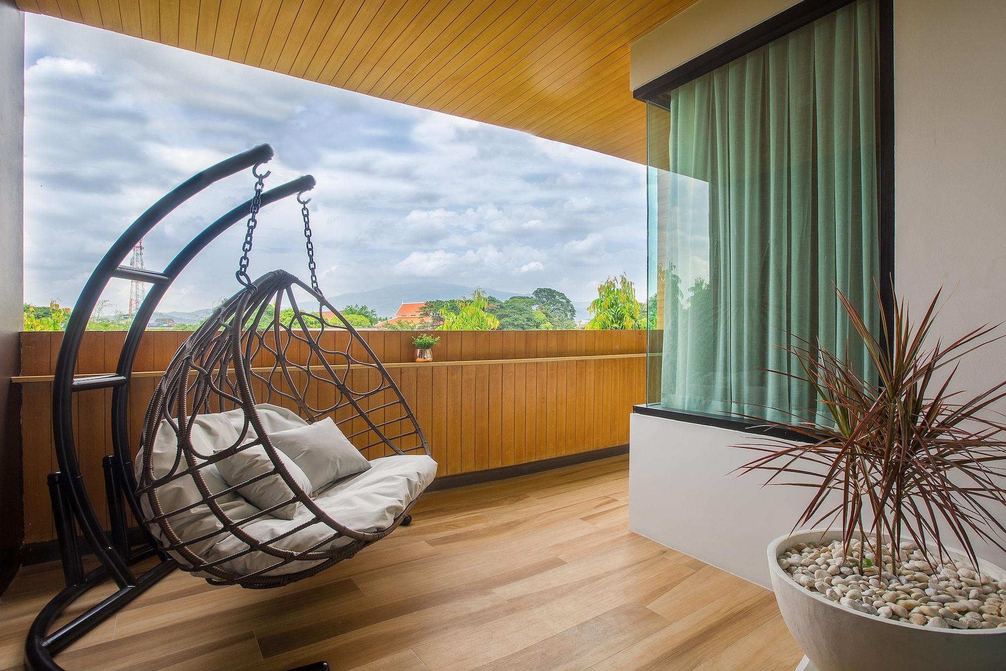 Hotel Pool Chiang Mai